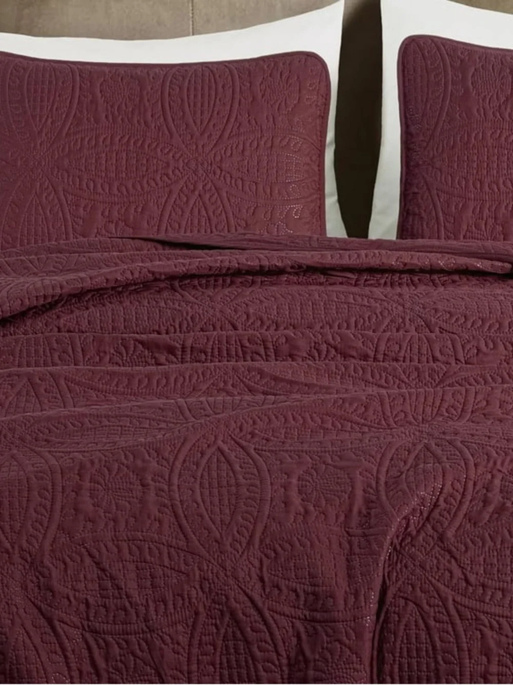 Queen 3 piece Quilted Bedspread Set in Burgundy